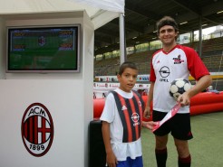 Urkundenausdruck und Branding beim AC Milan