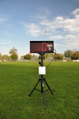 Geschwindigkeitsmessung beim Fussball! Kindergeburtstag feiern! in Hessen -  Echzell, Spielzeug für draussen günstig kaufen, gebraucht oder neu